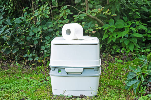 Porta potty delivery and setup in Hampden Sydney, VA